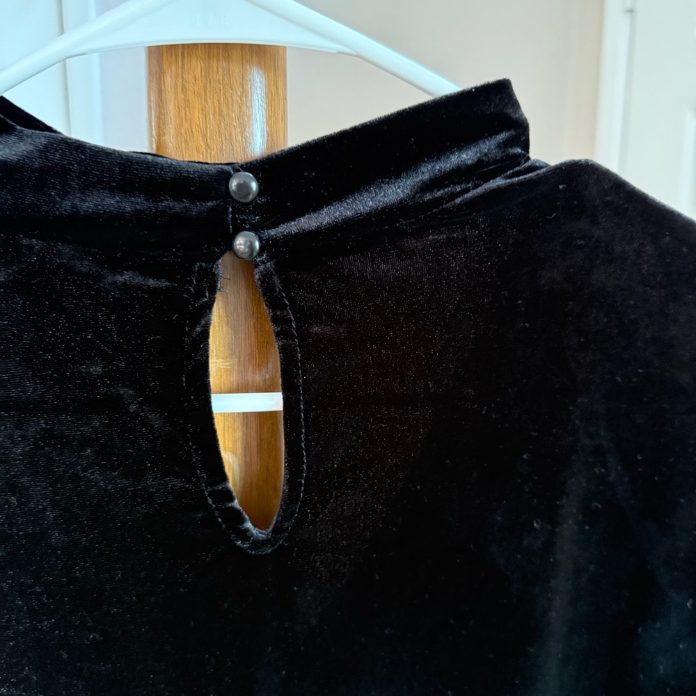 Ambiance Black Velvet Short‎ Sleeve Top-Size 1XL Goth steampunk - Picture 3 of 8